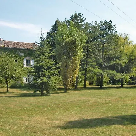 Holiday Quartier Charmanjon * Saint-Marcel-les-Sauzet